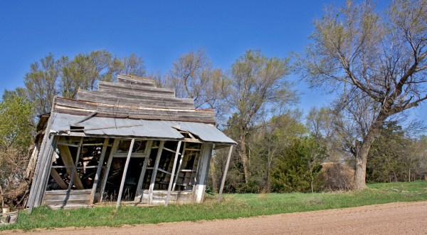 This Lonely Ghost Town in Nebraska is Hauntingly Beautiful