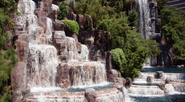 Here Are 9 Enchanting Urban Waterfalls That Everyone In Nevada Should Visit