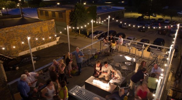 6 Restaurants With Incredible Rooftop Dining In Iowa