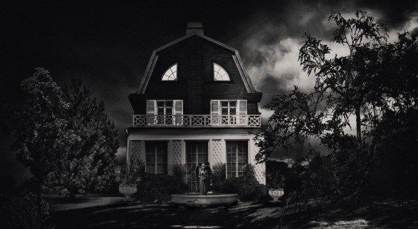 The Story Behind New York’s Most Haunted House Will Give You Nightmares