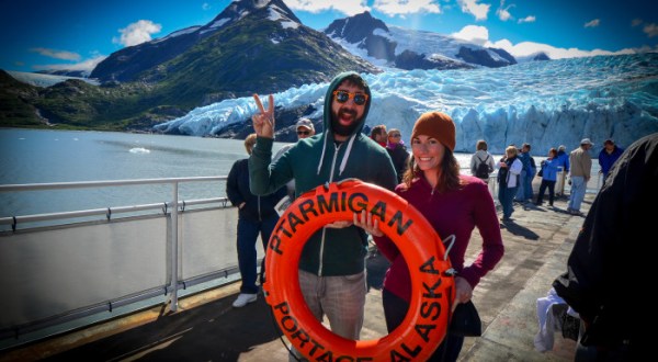 20 Surefire Ways To Always Spot A Tourist In Alaska