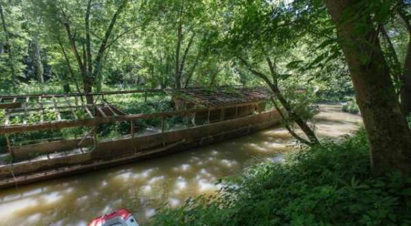 Nature Is Reclaiming This One Abandoned Kentucky Spot And It’s Actually Amazing