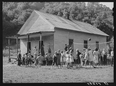 Kentucky Schools In The Early 1900s May Shock You. They're So Different.