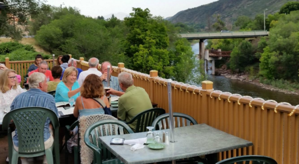 12 Incredible Waterfront Restaurants Everyone In Colorado Must Visit