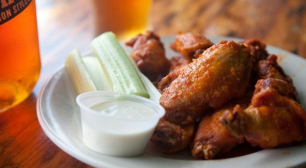 These 11 Restaurants Serve The Best Wings In Rhode Island