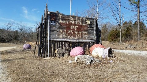 The Remnants Of This Dinosaur-Themed Amusement Park In Arkansas Are Terribly Creepy