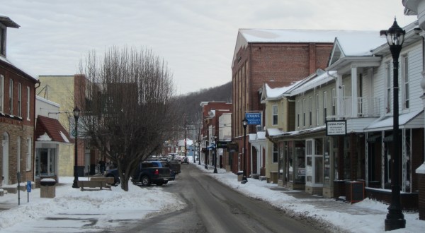 Here Are The 10 Best Cities In West Virginia To Retire In