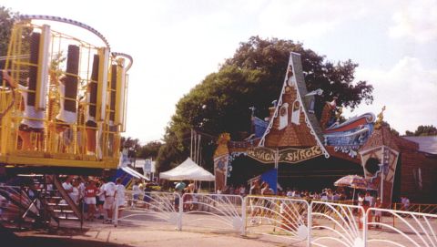 A Look Back At This Beloved Kansas Amusement Park Will Make You Feel Nostalgic