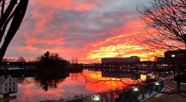 Here Are 16 Stunning Sunsets in Delaware That Will Blow Anyone Away