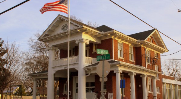 7 Historic Neighborhoods in Nashville That Will Transport You To The Past