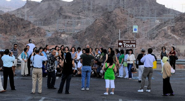 10 Surefire Ways To Always Spot A Tourist In Nevada