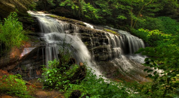 These 7 Epic Waterfalls Near Pittsburgh Will Take Your Breath Away