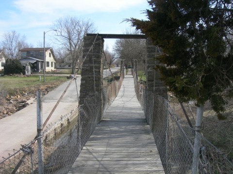 This Terrifying Swinging Bridge In Kansas Will Make Your Stomach Drop