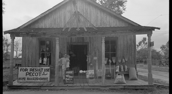 Most People Have Never Seen These 13 Photos Taken During WWII In Louisiana