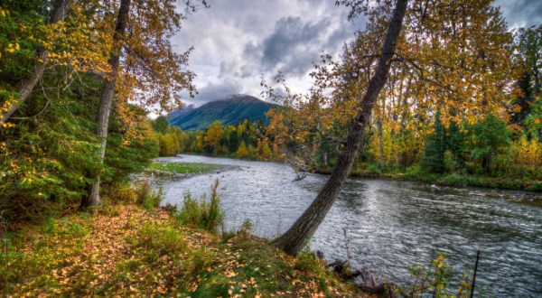 10 Charming River Towns In Alaska To Visit This Spring