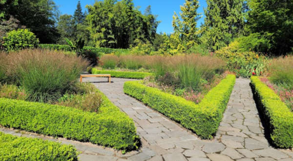 11 Amazing Hidden Gardens To Visit In Washington This Spring