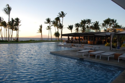 These 12 Hotel Pools In Hawaii Will Drop Your Jaw
