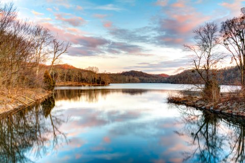 5 Gorgeous Lakes To Visit Around Nashville This Summer