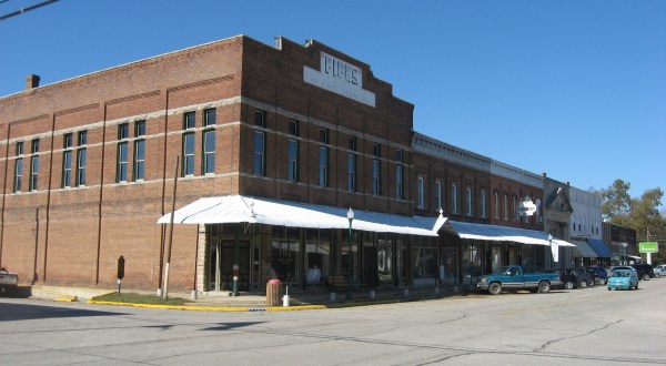 Here Are The 10 Oldest Towns In Illinois… And They’re Loaded With History