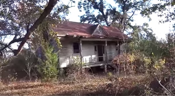You’ll Never Guess What An Explorer Found Inside This Abandoned South Carolina Home