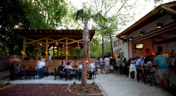 You Haven’t Lived Until You Try These 15 Mouthwatering Restaurants In South Carolina