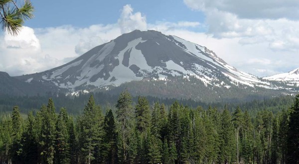 These 6 Epic Mountains in Northern California Will Drop Your Jaw
