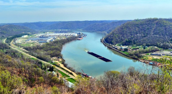 10 Charming River Towns In West Virginia To Visit This Spring