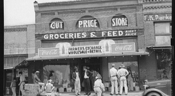 What Every Small Town In Texas Had In The 1930s. It Was A Simpler Time.