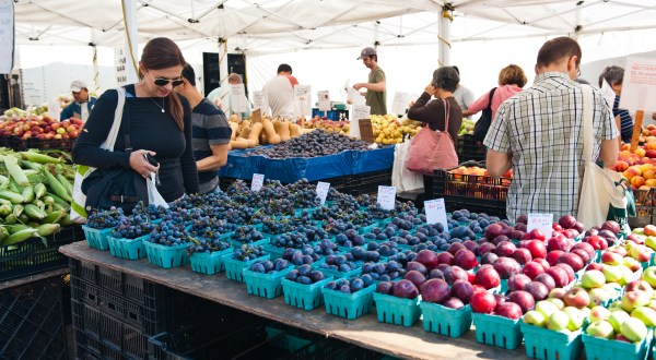 These 11 Incredible Farmers Markets In New York Are A Must Visit