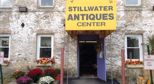 You Can Find Amazing Antiques At These 10 Places In Rhode Island