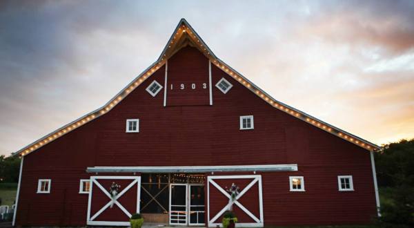 5 Epic Spots To Get Married In North Dakota That Will Blow Guests Away