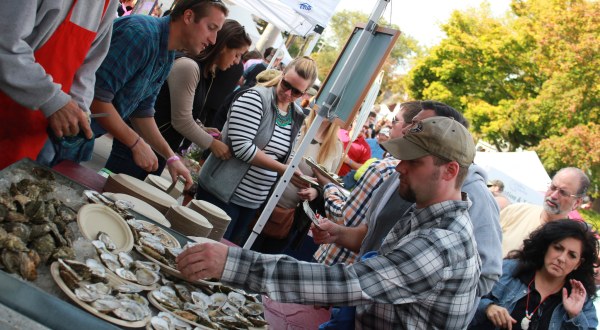 9 Incredible Seafood Festivals Everyone In Massachusettes Must Attend This Summer