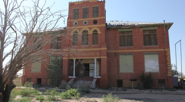 What You’ll Discover In These 6 Deserted Texas Towns Is Truly Grim