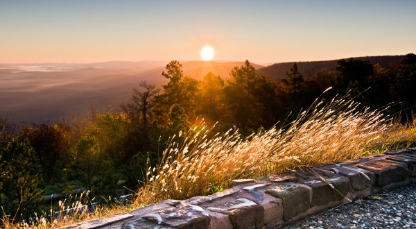 Take A Drive On These 9 Scenic Byways In Arkansas For Unforgettable Views