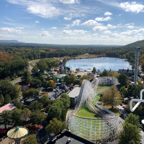11 Fascinating Things You Probably Didn't Know About Lake Compounce In Connecticut