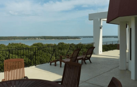 12 Unique Places To Stay When You Visit Grand Lake, Oklahoma
