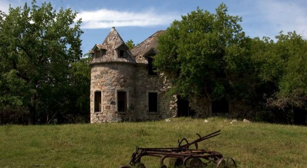 Most People Don’t Know This Castle Is Hiding In North Dakota