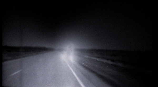 Driving Down This Haunted North Dakota Road Will Give You Nightmares
