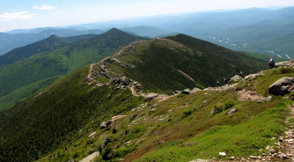These 12 Epic Mountains in New Hampshire Will Drop Your Jaw