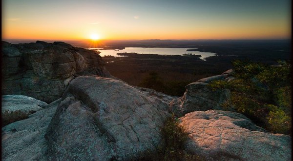 Everyone Should Explore These 11 Stunning Places In Alabama At Least Once