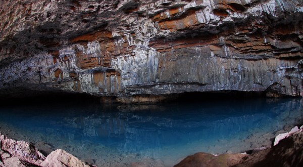 Most People Have No Idea This Incredible Cave Is Hiding In Hawaii