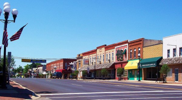 Here Are The 10 Coolest Small Towns In Michigan You’ve Probably Never Heard Of