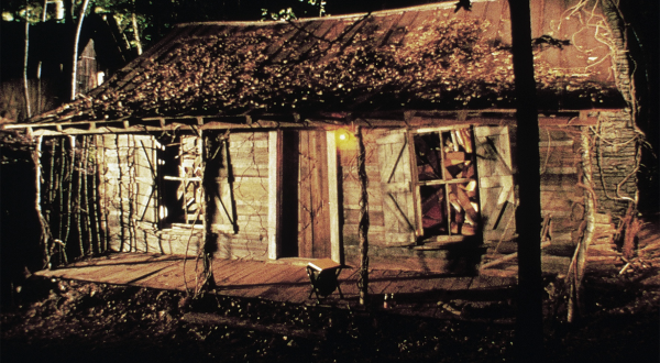 There’s A Little Known Cabin In The Woods of Tennessee… And It’s Truly Haunting