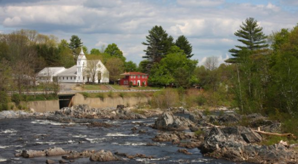 Here Are The 10 Poorest Towns In Maine