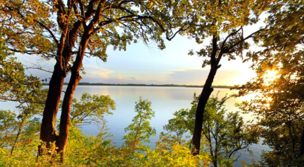 Everyone Should Explore These 12 Stunning Places In Minnesota At Least Once
