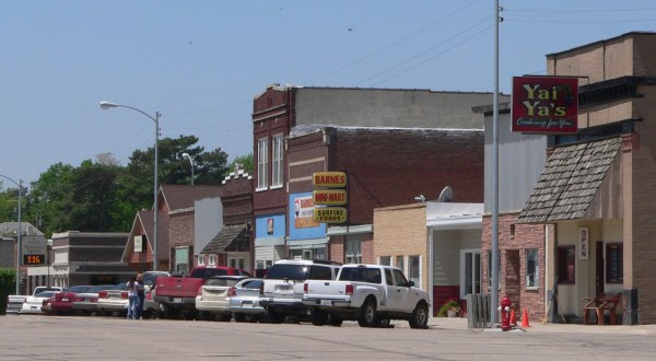 10 Slow-Paced Small Towns in Nebraska Where Life Is Still Simple