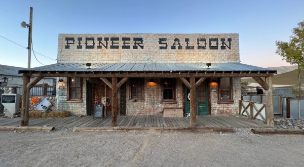 These 9 Nevada Towns Might Be Tiny… But Their Restaurants Are Amazing