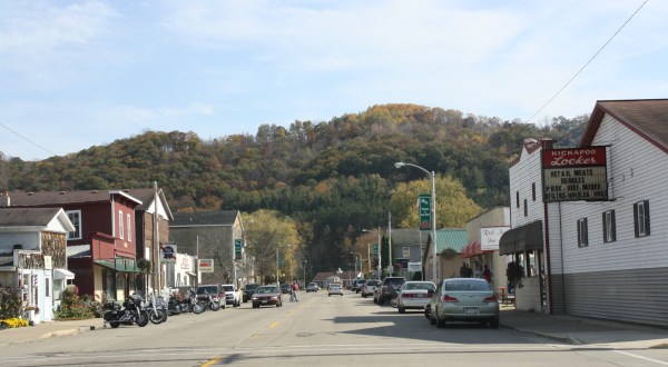 10 Slow-Paced Small Towns in Wisconsin Where Life Is Still Simple