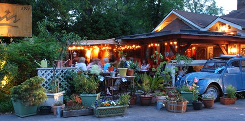 Try These 11 Georgia Restaurants For A Magical Outdoor Dining Experience