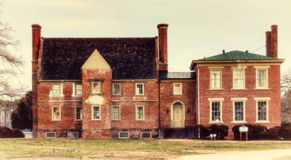 These 9 Spooky Plantations In Virginia Are Loaded With History…And Hauntings